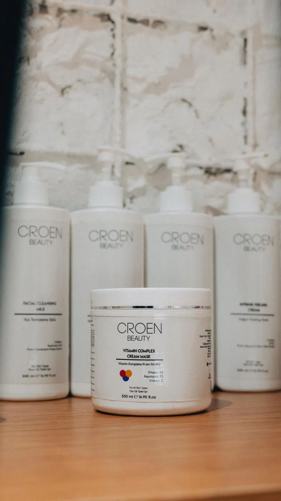 Croen Vitamin Kompleks Krem Maske 500 ml kavanozu ve 500 ml pompalı profesyonel ürünler rafta